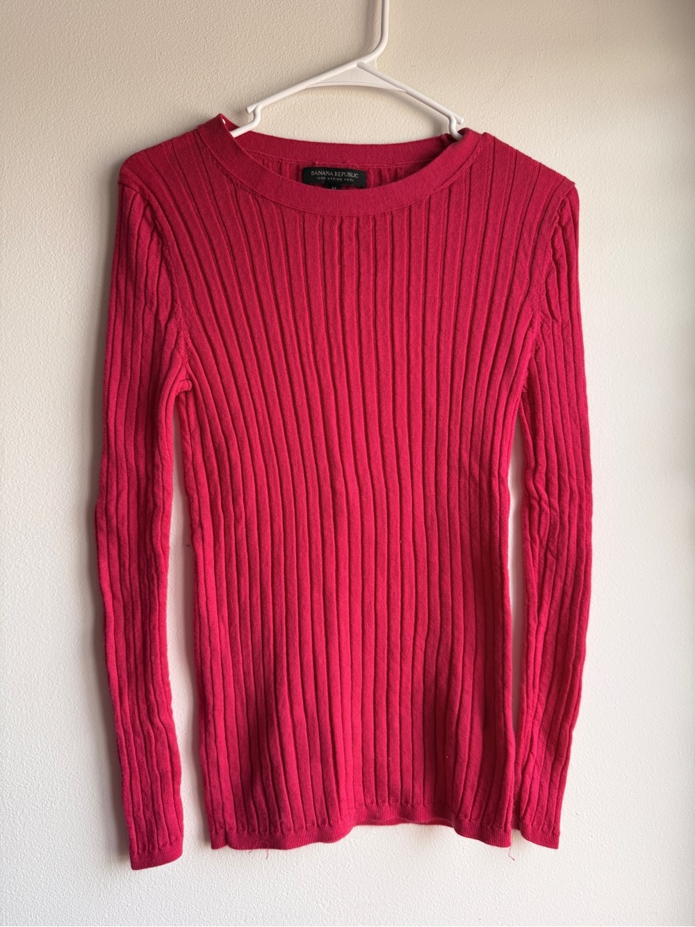 Banana Republic 100% Merino Wool Hot Pink Ribbed Crewneck Sweater M